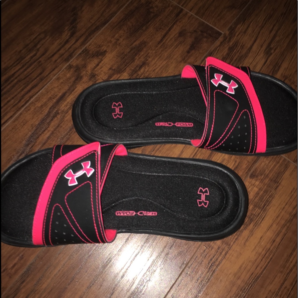 Under Armour Slides womens sz 7
